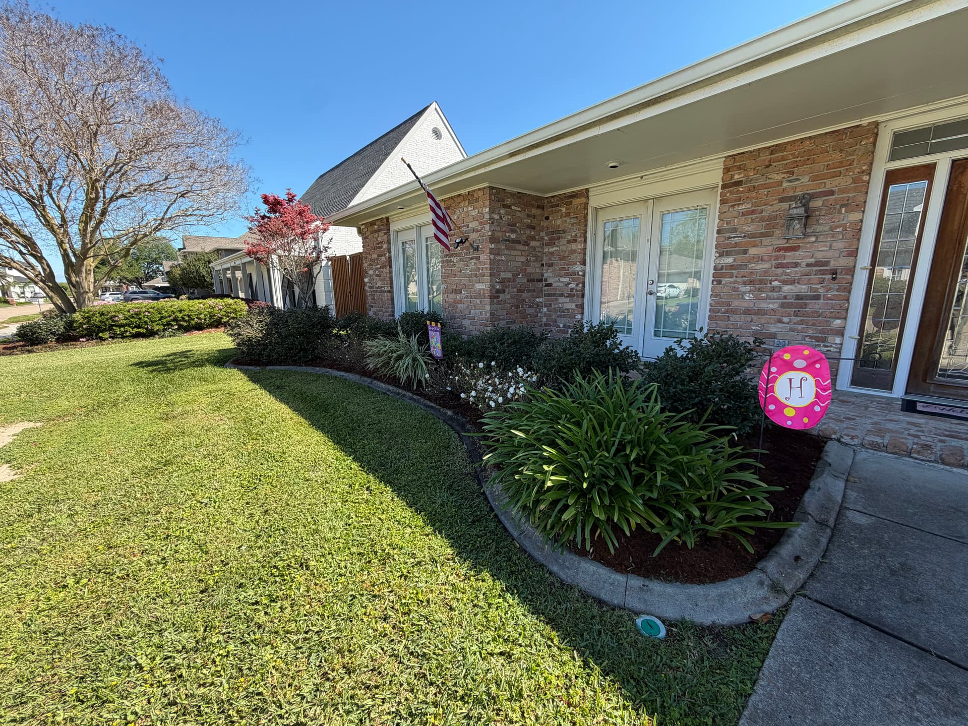 Gallery photos for Transforming Garden Spaces with Expert Lawn Maintenance: Image #4