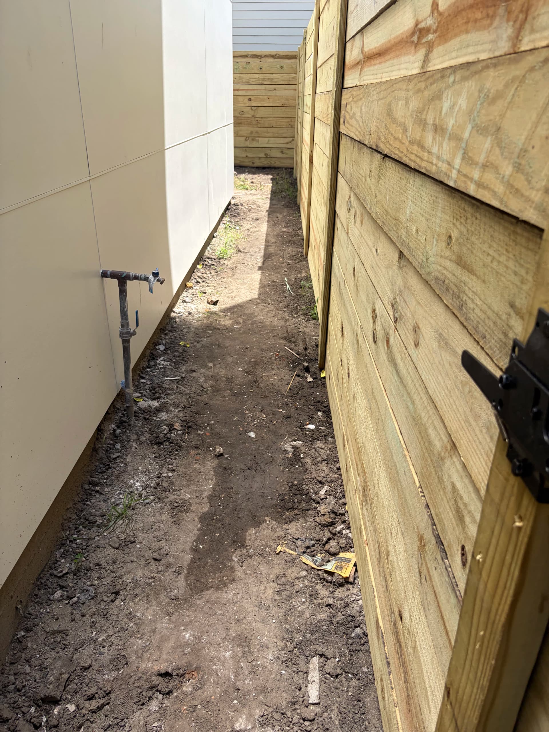 Gallery photos for Fresh Sod Install Gets This Home Market-Ready: Image #2