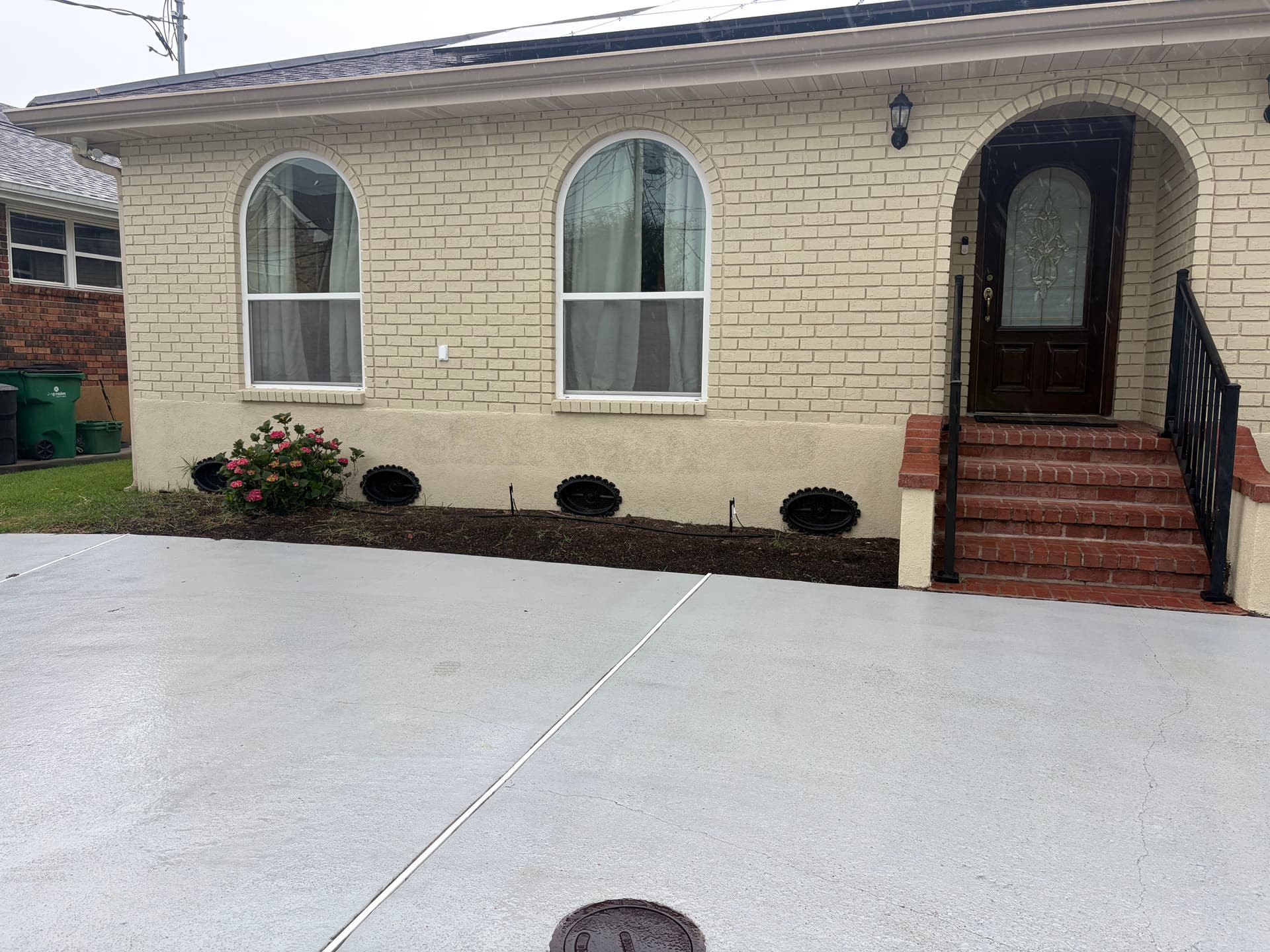 Gallery photos for Front Bed Rebuild with Low-Maintenance Plants and River Rock: Image #3