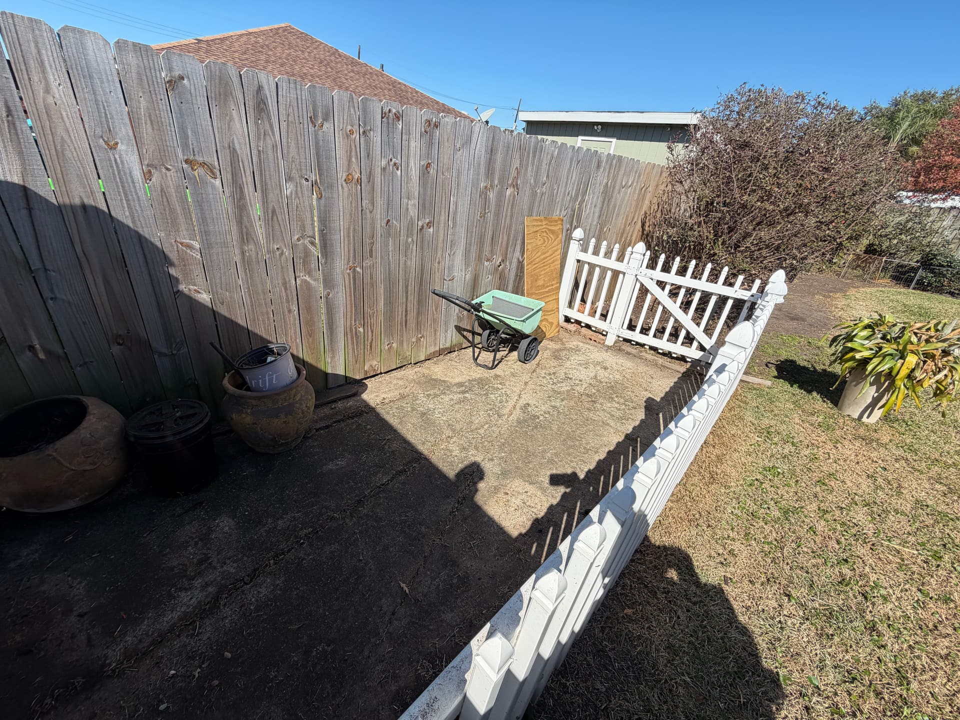 Gallery photos for Complete Yard Cleanup in Metairie: Image #9