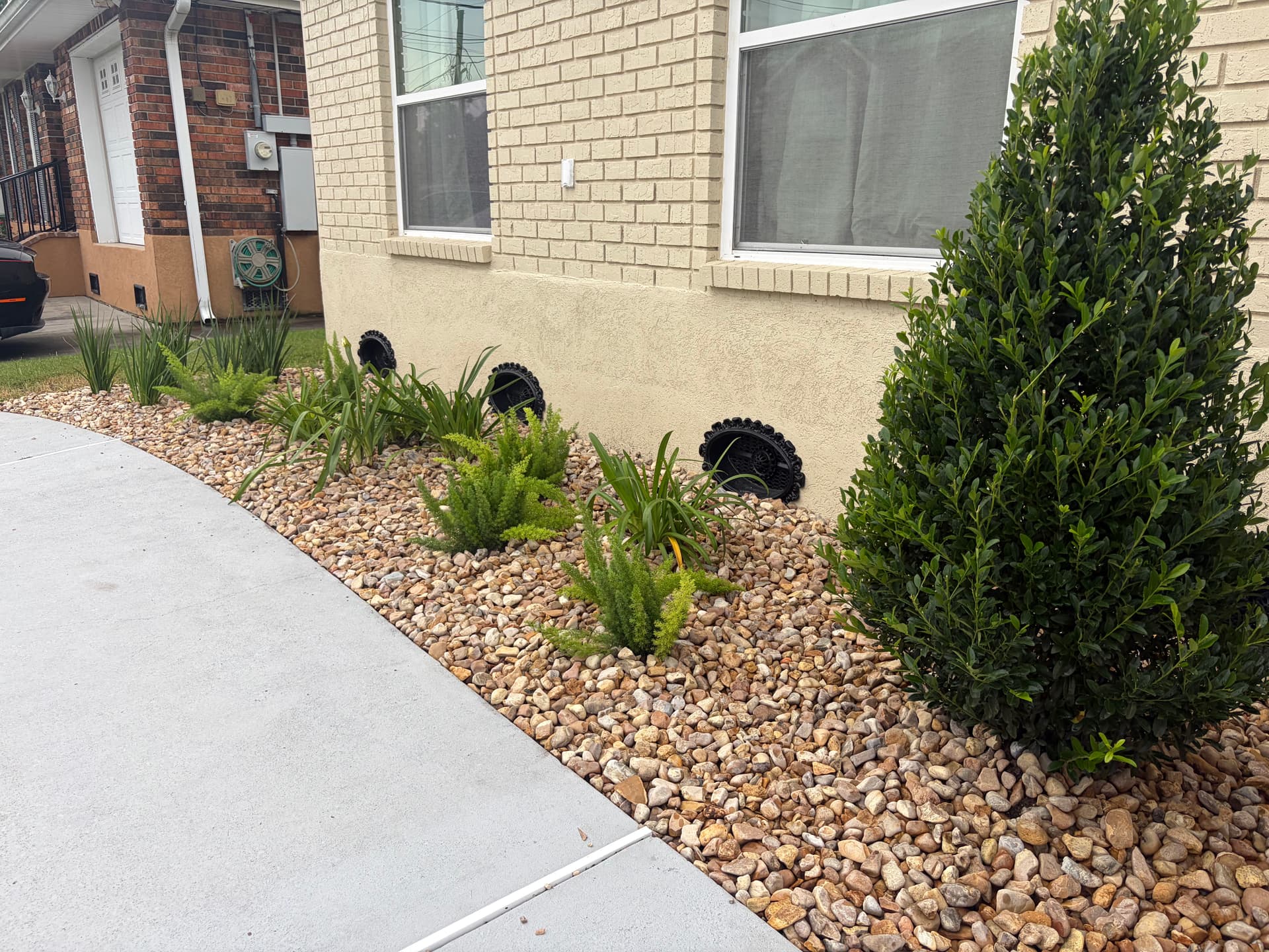 Gallery photos for Front Bed Rebuild with Low-Maintenance Plants and River Rock: Image #6