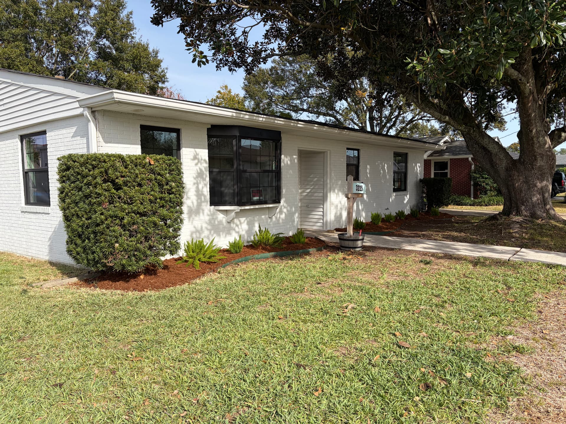 Gallery photos for Revamped Front Yard Landscape: Image #4