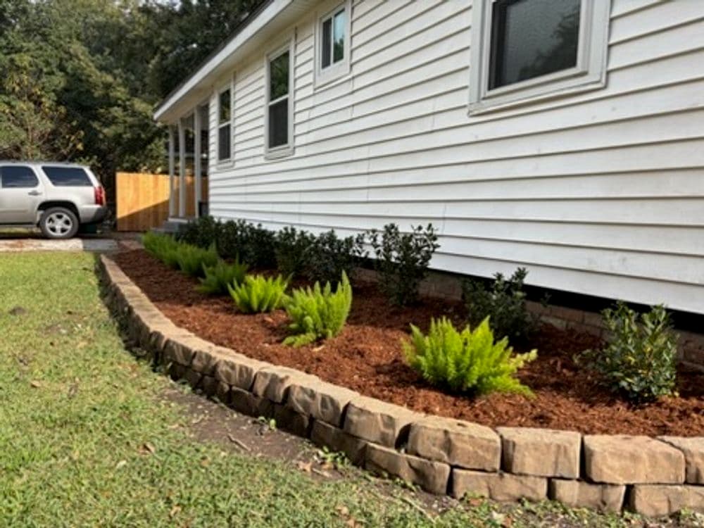 Gallery photos for Elevating Curb Appeal with Fresh Landscaping in Jefferson: Image #1