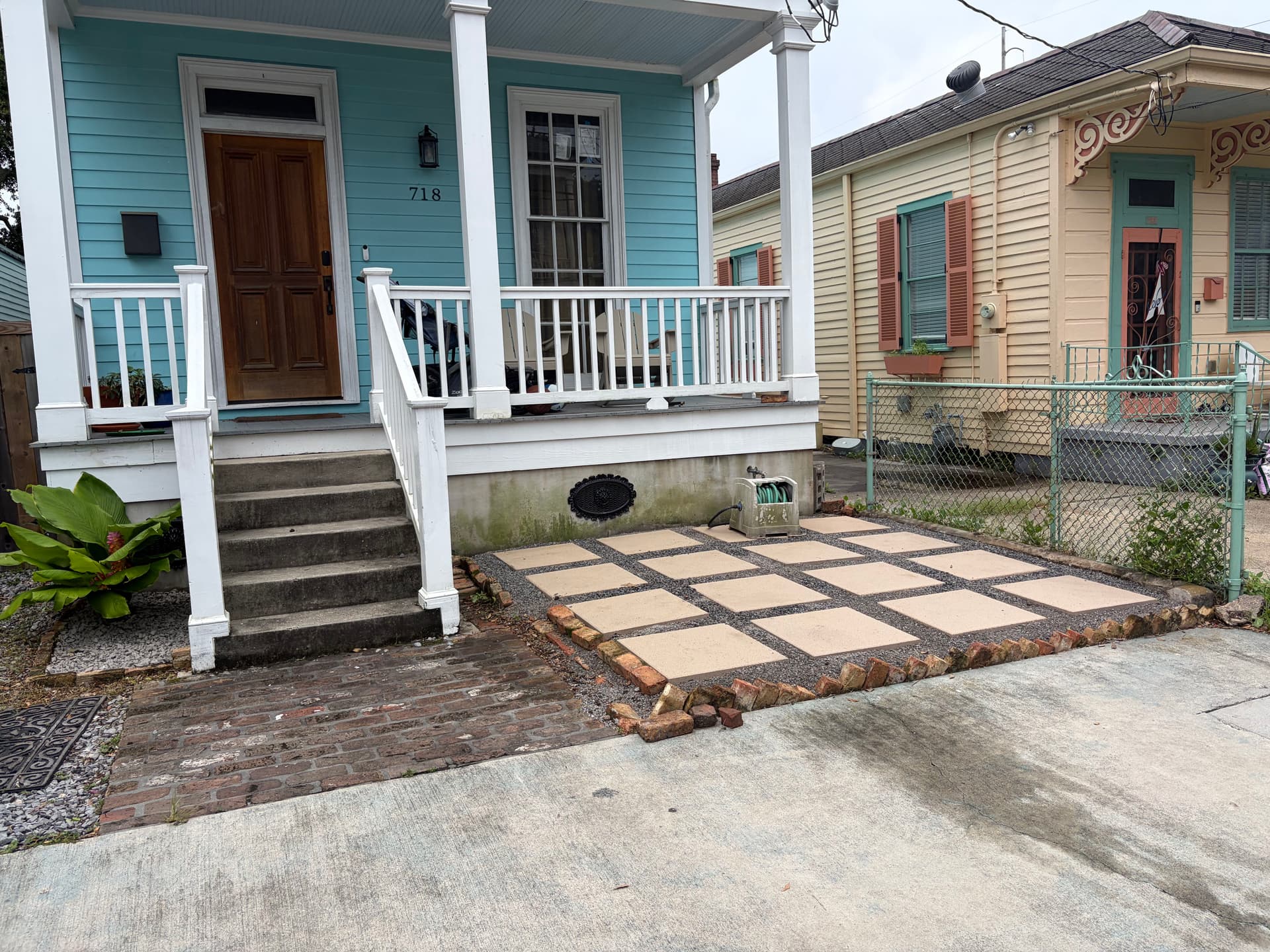 Gallery photos for Front Yard Overhaul with Pavers and Gravel in New Orleans: Image #4