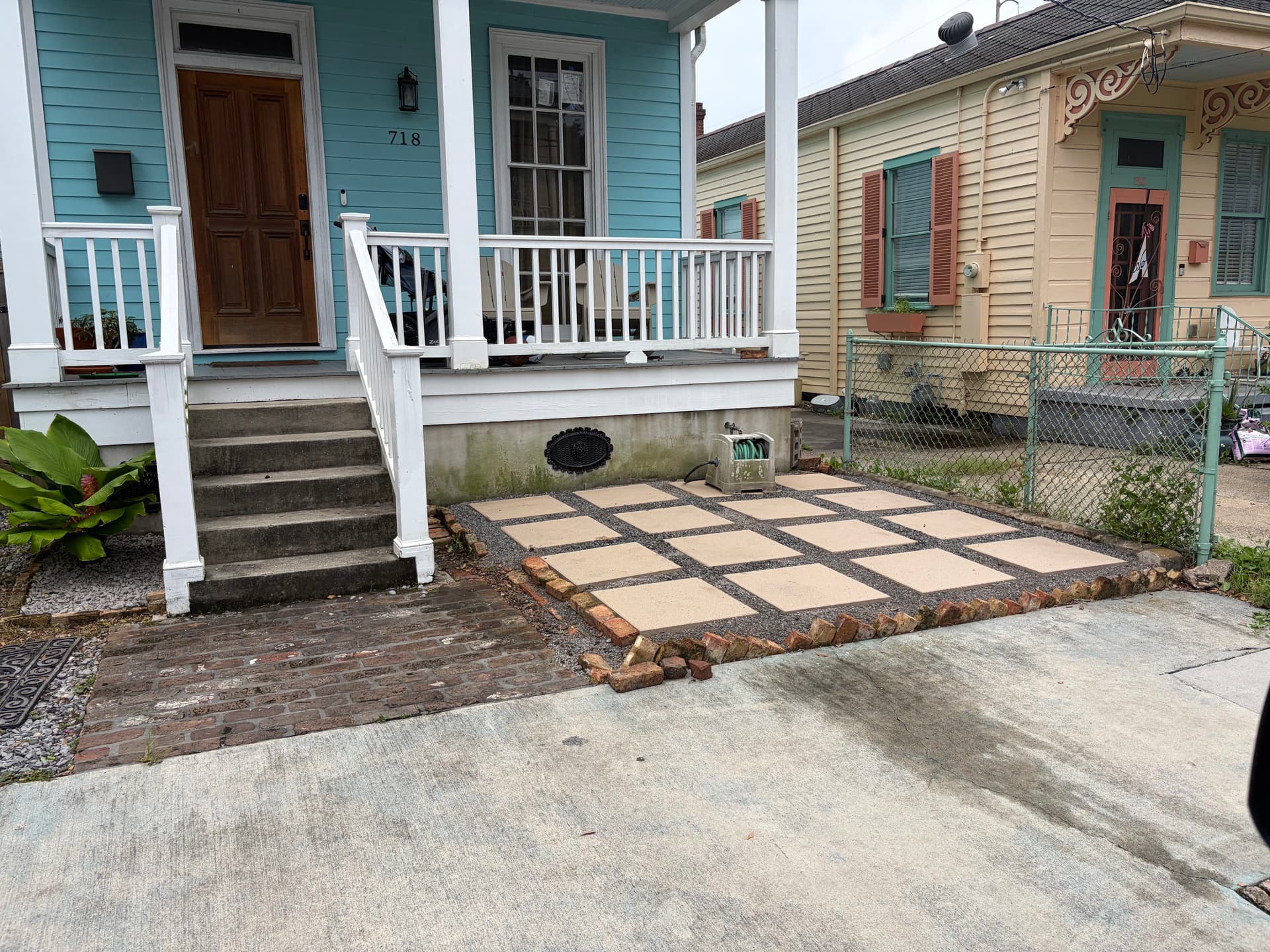 Gallery photos for Front Yard Overhaul with Pavers and Gravel in New Orleans: Image #3